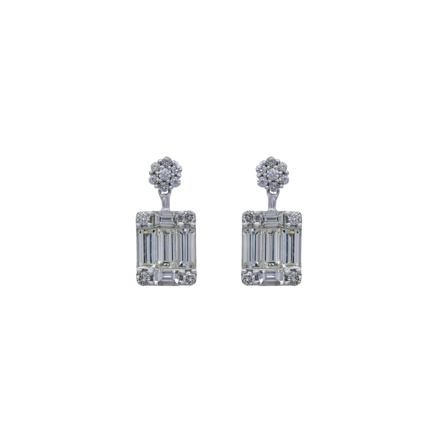 Diamond Earrings. Earring for Gift. Stud Earring. Diamonds. Anatol. Gift. Everyday earring. Easy to wear earring. Sparkly earring. Anatol Jewelry. Fine Jewelry. Golden Hall. Kifissia. Χρυσό σκουλαρίκι. Σκουλαρίκι καρφωτό. Σκουλαρίκι με διαμάντια.  Athens. Χρυσά κοσμήματα. Κοσμήματα Κηφισιά. Σκουλαρίκι με μπριγιάν.