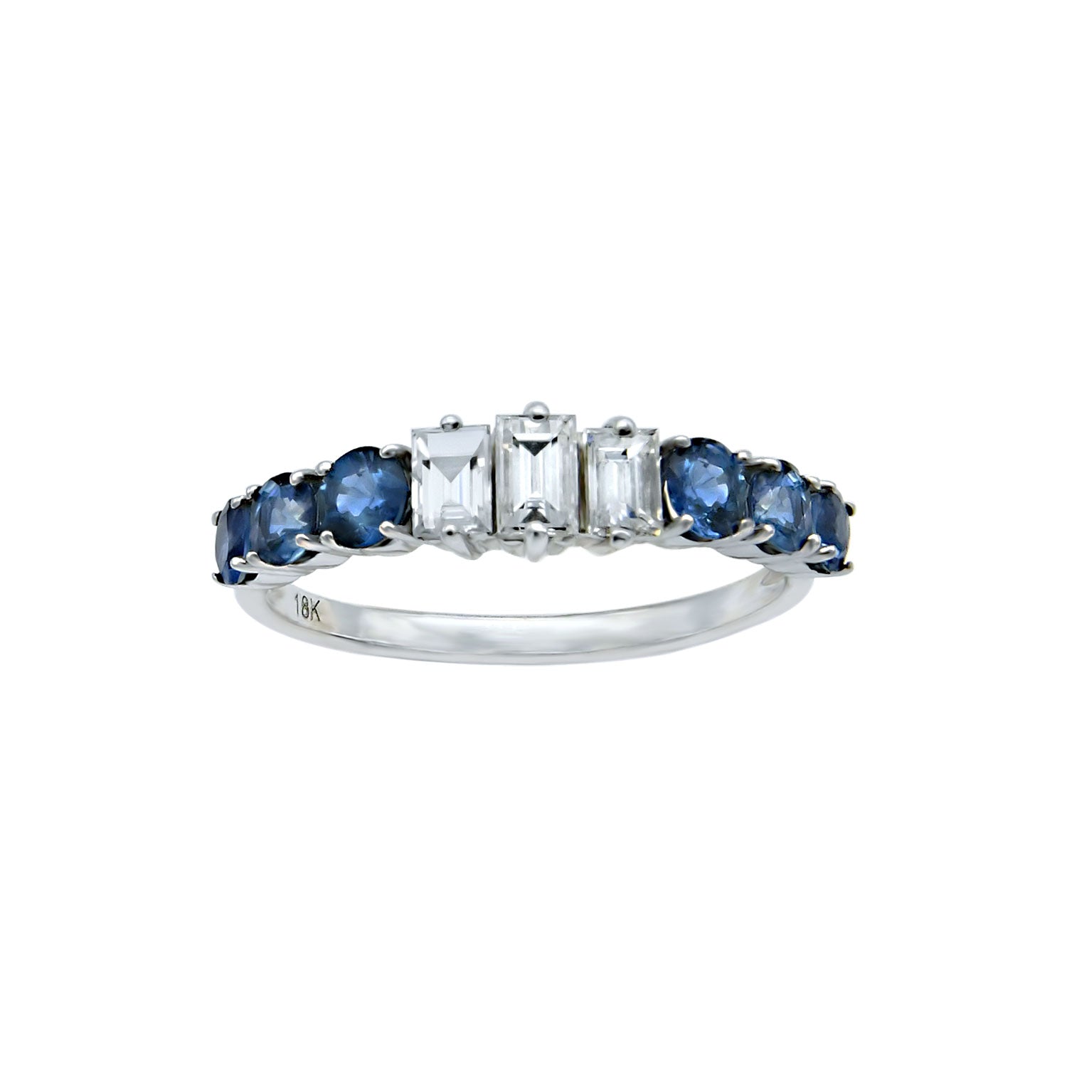 Sapphire with diamonds. The perfect combination.