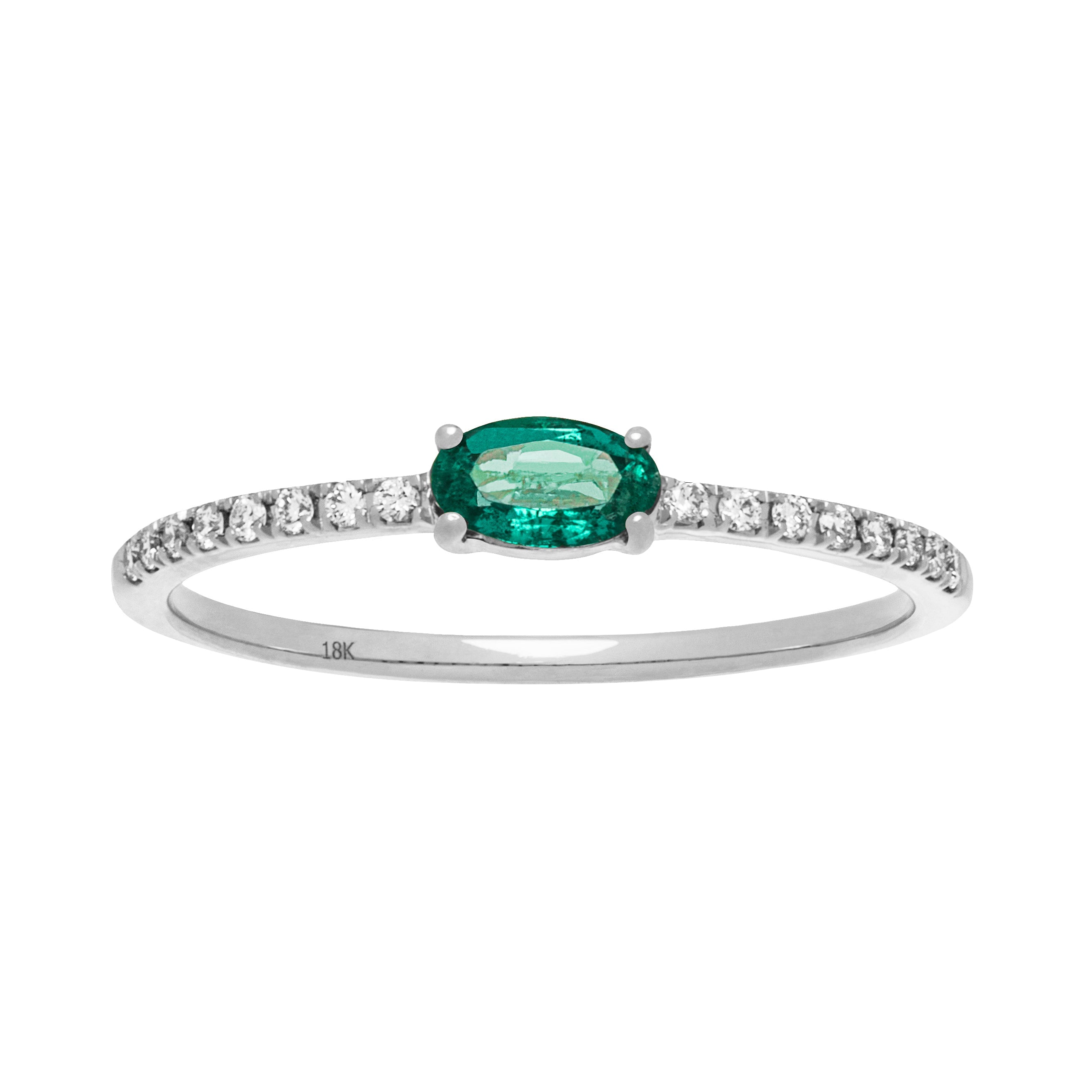 Emerald Ring. Diamond and emerald ring. Gift ring. Gold ring. Diamond ring. Precious stone ring. High end ring. Anatol jewelry. Fine jewelry. Golden Hall. Kifissia. Step cut ring. Vivid green emerald. Fine jewelry. Ring. Athens. Δαχτυλίδι με σμαράγδι. Σμαραγδένιο δαχτυλίδι. Δαχτυλίδι με σμαράγδι και μπριγιάν.