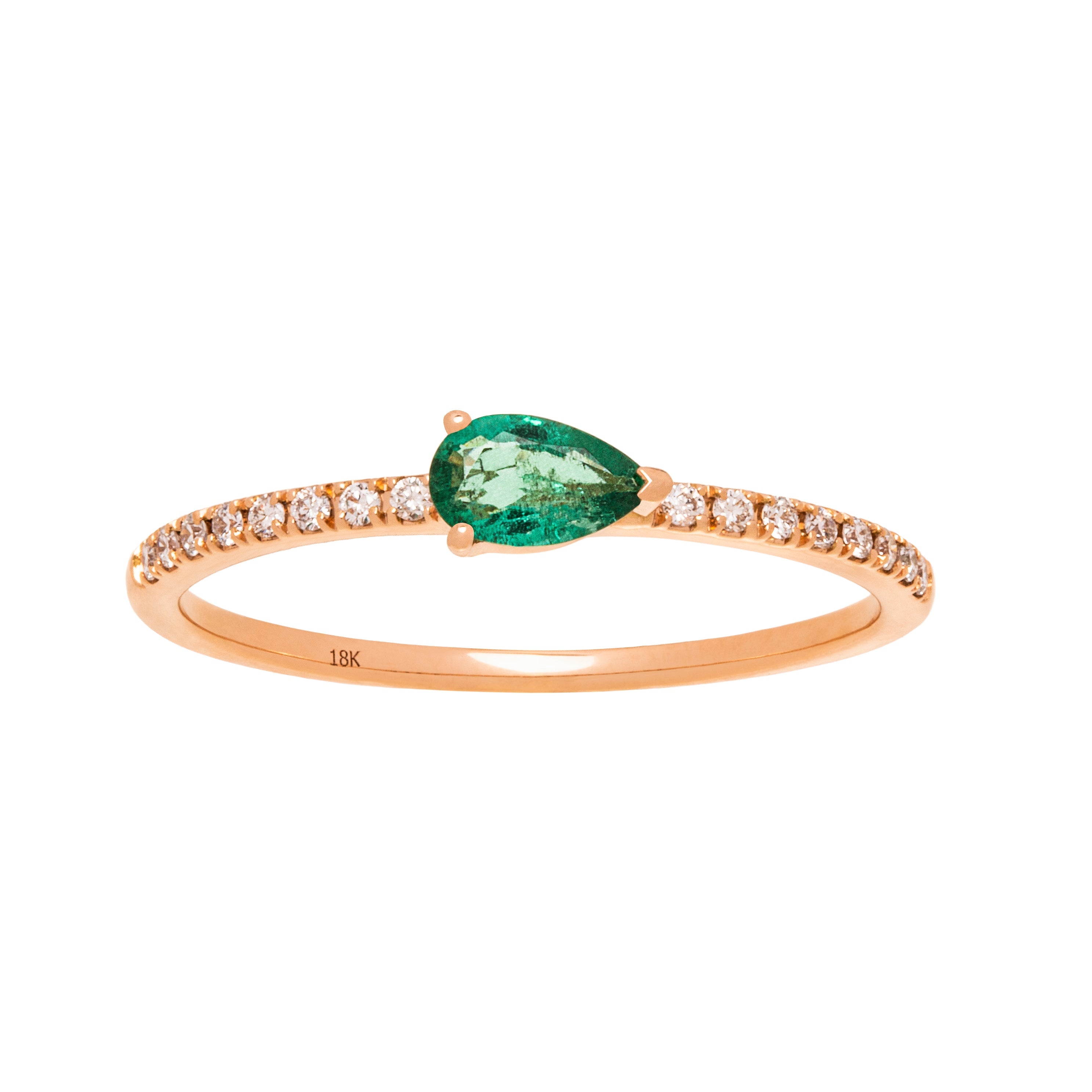 Emerald Ring. Diamond and emerald ring. Gift ring. Gold ring. Diamond ring. Precious stone ring. High end ring. Anatol jewelry. Fine jewelry. Golden Hall. Kifissia. Step cut ring. Vivid green emerald. Fine jewelry. Ring. Athens. Δαχτυλίδι με σμαράγδι. Σμαραγδένιο δαχτυλίδι. Δαχτυλίδι με σμαράγδι και μπριγιάν.